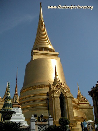 Golden tower at the Royal Grand Palace in Bangkok, Thailand.