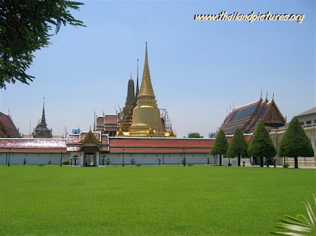 A picture from the Royal Grand Palace