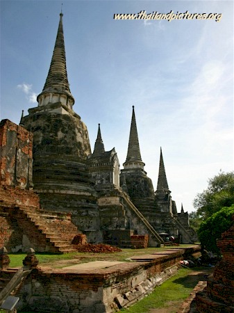 Temple ruin in Thailand with 3 towers.